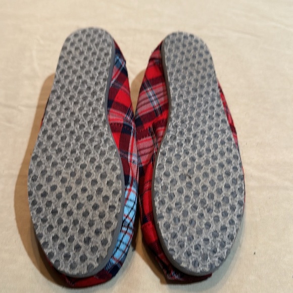 Toms Classics Plaid Slip-on, Blue and Red, Size 9 - Picture 7 of 7